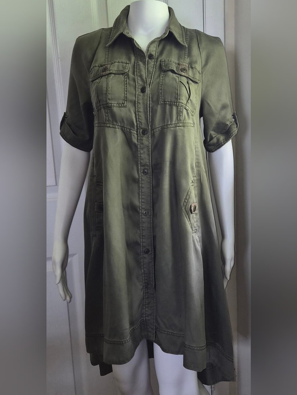 HOLDING HORSES Olive Green Button-Front Midi Shirt Dress